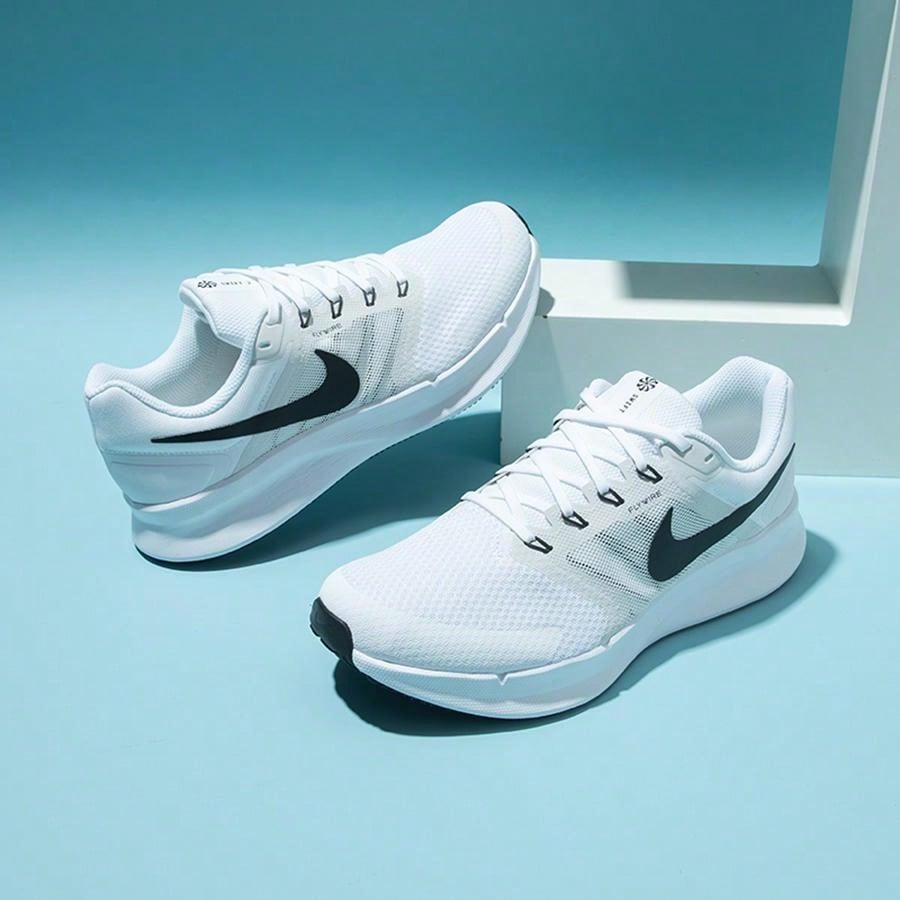 Nike Run Swift DR2695-102