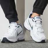 Nike  AIR MONARCH IV Masculino 415445-102