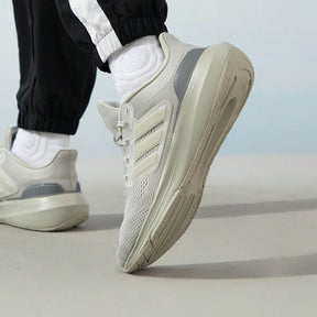 Adidas Tênis ULTRABOUNCE IE0718